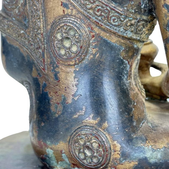 Tibetaans Boeddhabeeld met Medicijnschaal – Beeldhouwkunst, Bronze (photo 8 of 18)