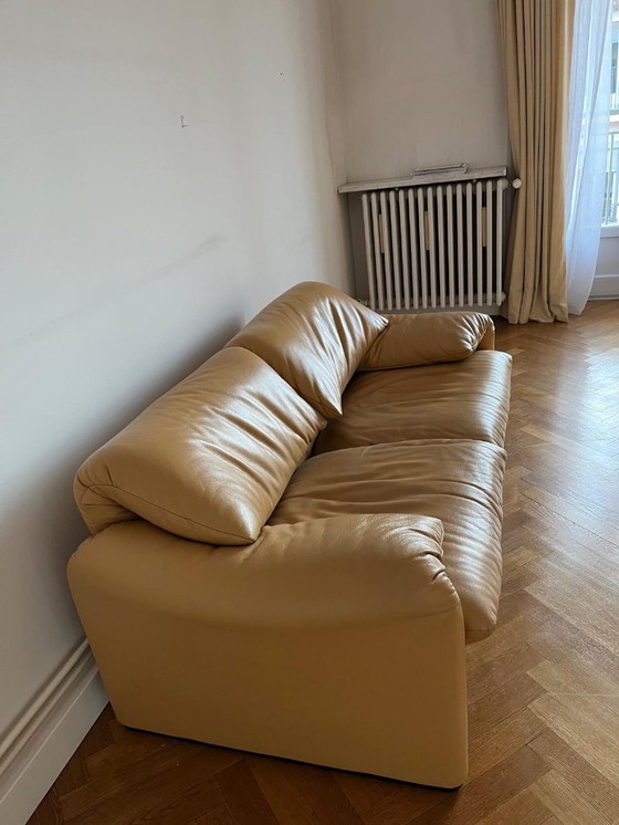 Image 1 of Divano Maralunga di Vico Magistretti - 2 posti - Beige/Caramello