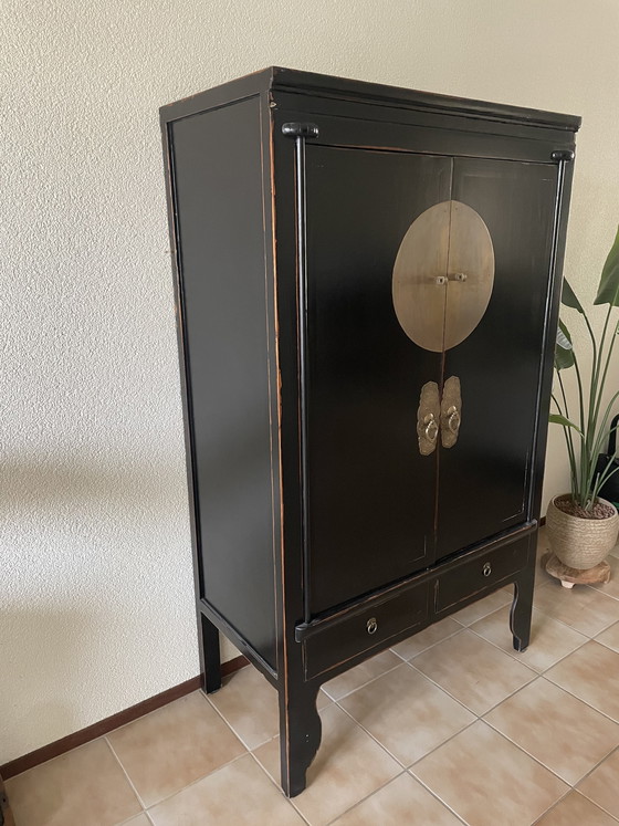 Image 1 of Cabinet chinois