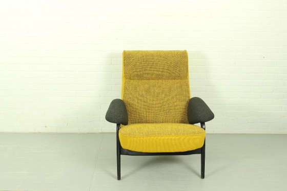 Image 1 of Theo Ruth para las sillas Artifort modelos 107 y 137 en Kvadrat Hallingdal
