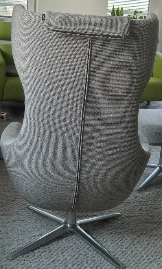 Image 1 of Vitra Grand Repos Sessel + Ottomane | Antonio Citterio | Salz und Pfeffer | 2022