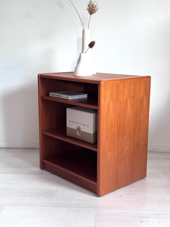 Vintage Danish Teak Open Cabinet Audio/Record Player Unit – cute vintage, TV furniture, Wood (photo 5 of 10)