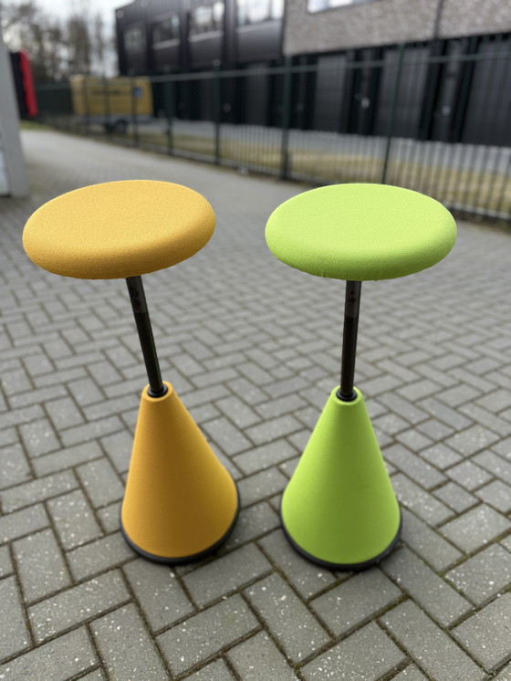 Image 1 of 3 taburetes ergonómicos para sentarse y estar de pie Giroflex 10