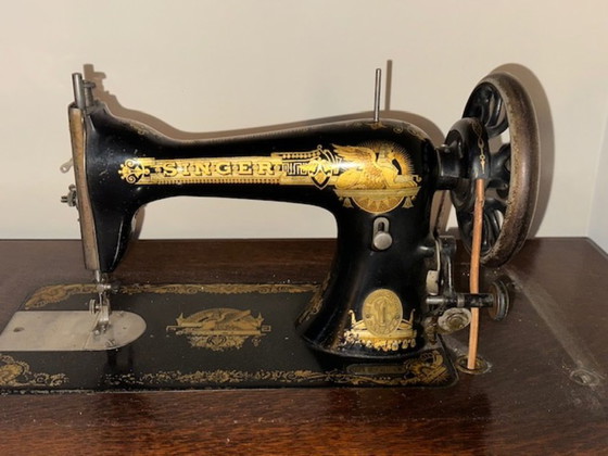 Image 1 of Singer naaimachine