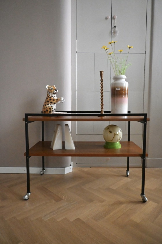 Beautiful mid-century vintage side table 60s. – Wood, Metal (photo 5 of 8)