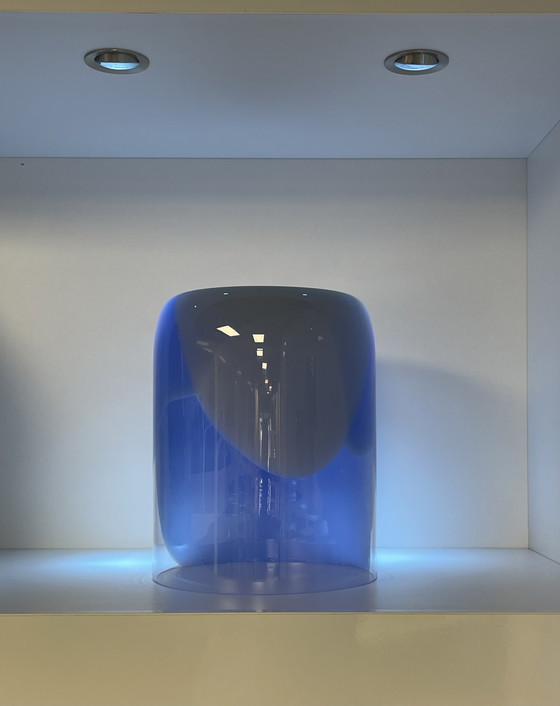 Image 1 of Leolux Kllaar side table unique color scheme