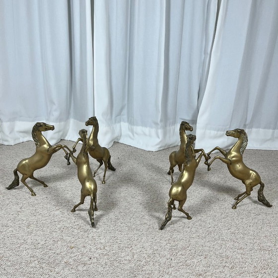Couchtisch im Hollywood-Regency-Stil, 6 patinierte Messingpferde und Glasplatte, 1970 – Couchtische, Brass (photo 9 of 23)