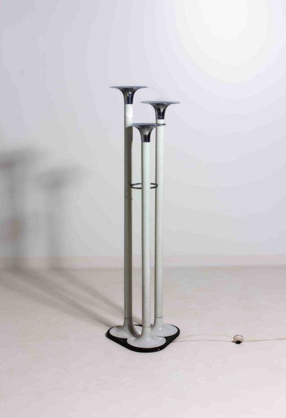 Image 1 of Franse trompet vloerlamp