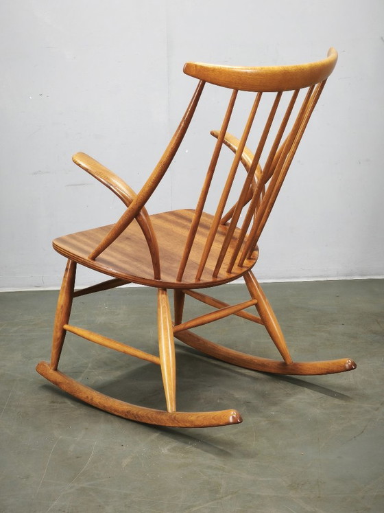 Rocking chair Danish Modern Illum Wikkelsø par Niels Eilersen, années 1960 – Wood (photo 10 of 12)