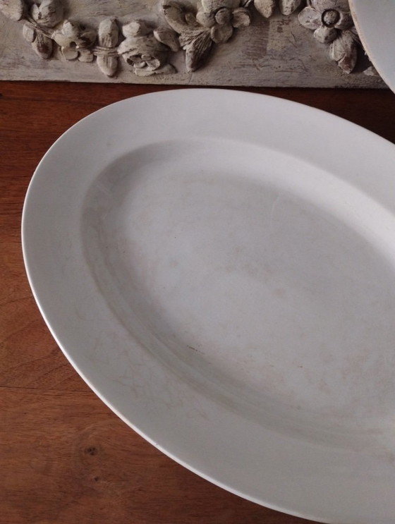 Image 1 of Plato ovalado muy grande de porcelana opaca de Luneville 1880-1900.