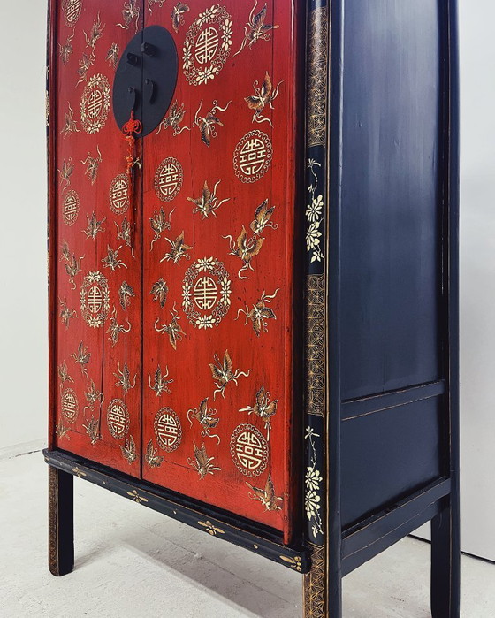 Image 1 of Vintage Chinese kast rood