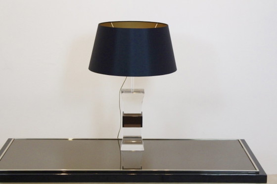 France Mid-Century Modern Lampe en Lucite bicolore, Doré, Mid Century Modern (photo 4 sur 10)