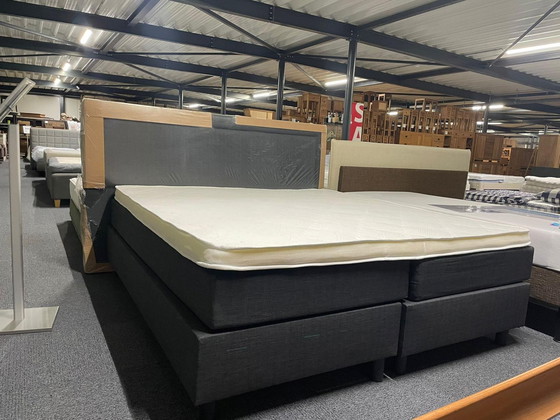 Image 1 of Pivate Label box spring - 180x200