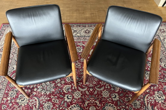 Image 1 of 2 x Finn Juhl Stühle Diplomat Sessel 209 Palisanderholz