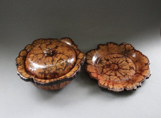 Boîte en bois exceptionnelle avec couvercle et petite assiette, vintage faite à la main