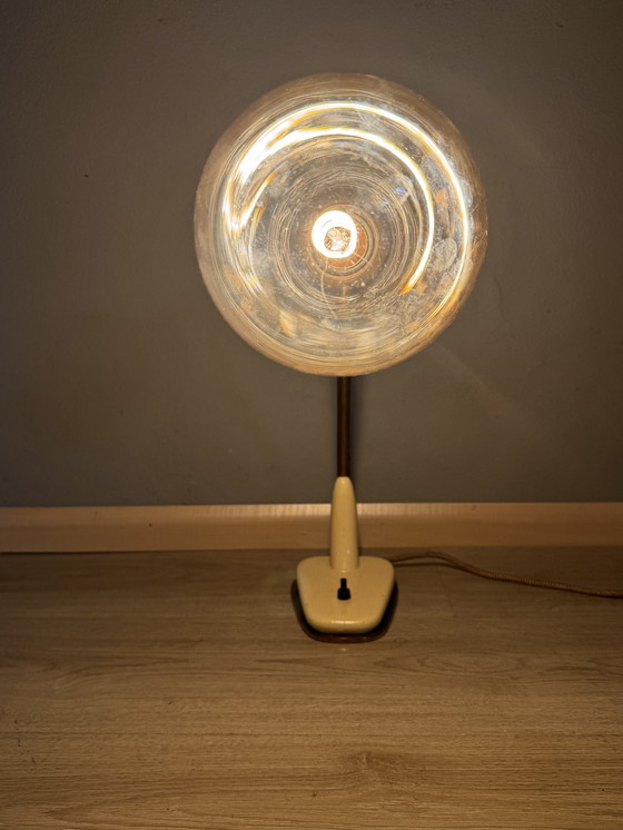 Image 1 of Vintage tafellamp met messing arm