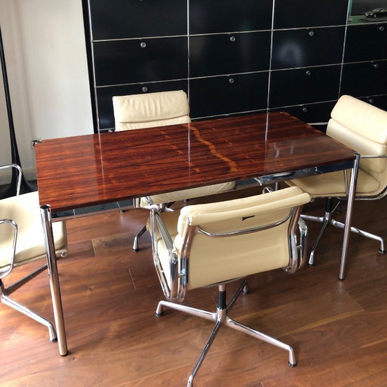 Image 1 of 4 sillas de conferencia giratorias Vitra Eames Soft Pad Chair EA 208