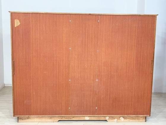 Image 1 of Très belle armoire vintage / armoire de chambre / placard / penderie