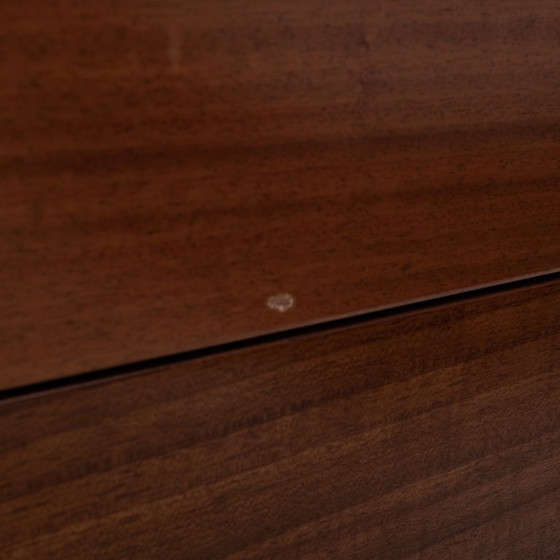 Image 1 of Cassettiera impiallacciata in noce canaletto brasiliano