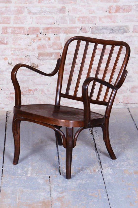 Restored Art Deco Armchair, by Josef Frank for Thonet, Beech, Czech, 1930s – Wood (photo 8 of 11)