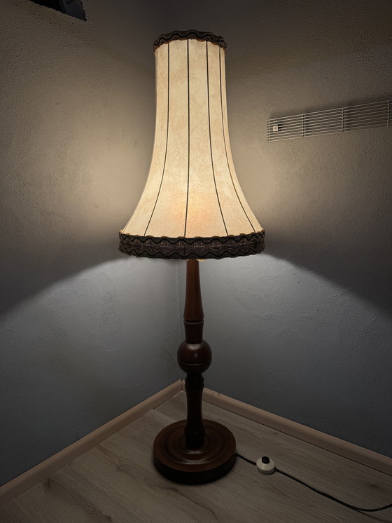 Image 1 of Vintage standing lamp with classic shade and wooden base