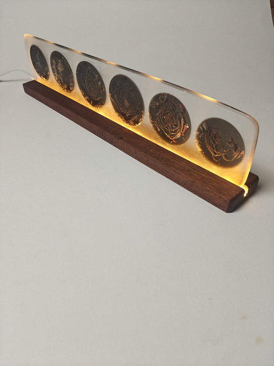 Image 1 of Luz Floral II — La Temporada Tranquila