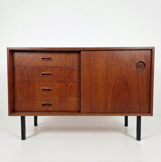 Credenza vintage in impiallacciatura di teak, mobili audio in legno di teak, cassettiera, mobile TV