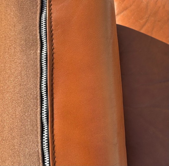 Image 1 of Divano a 3 posti in alluminio spazzolato e pelle marrone, Francia 1970