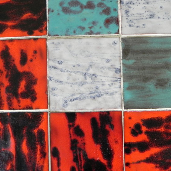 Image 1 of Tavolo da pranzo vintage in bambù con piastrelle rosse, bianche e blu, anni '50