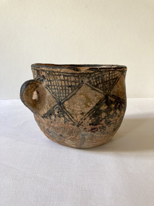 Ancien pot en terre cuite berbère