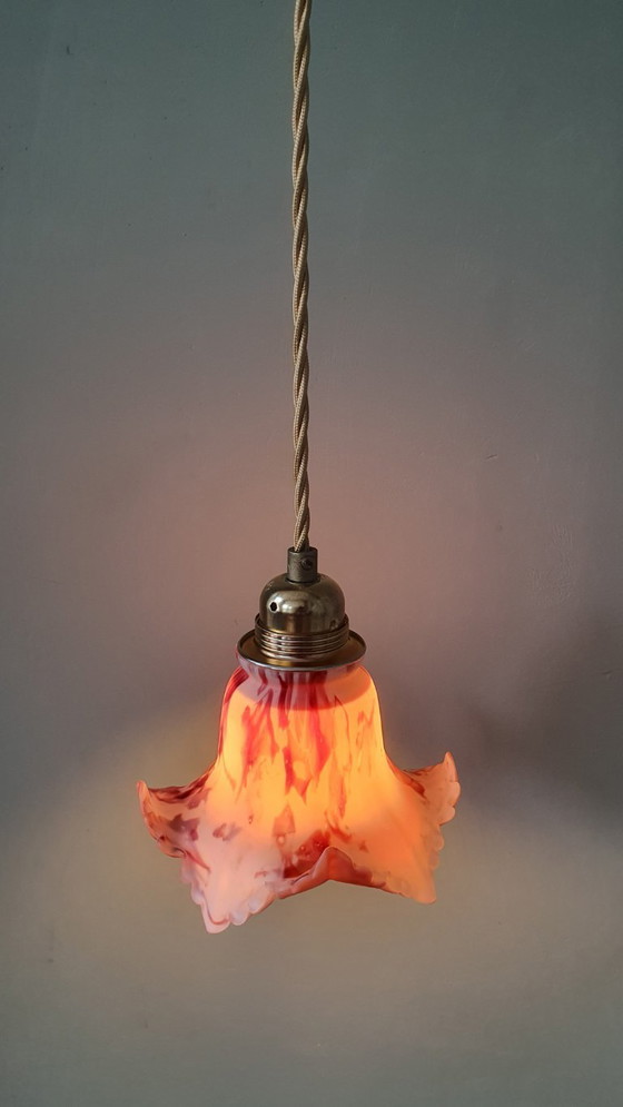 Suspension en verre ancien vintage. Marbré rouge et blanc. – Metal (photo 15 of 23)
