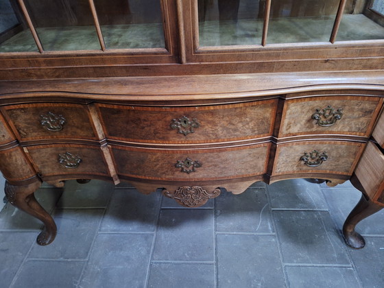 Image 1 of Vetrina in noce del XIX secolo