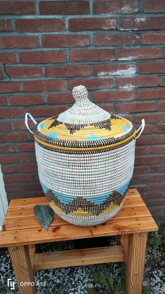 Panier en roseau fait main d'Afrique – Objets déco, Wicker (photo 4 of 5)