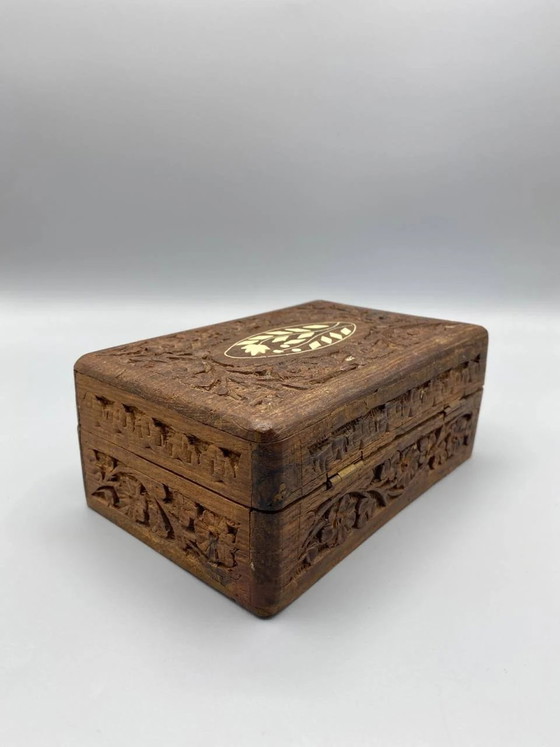 Carved Sheesham Wood Jewelry Box, Oval Bone Inlay Medallion, Blue Velvet Interior, Kashmir, 1960s-1980s (photo 2 of 7)