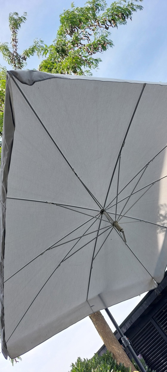 Image 1 of Glatz Pendalex V+ floating parasol incl. base and cover