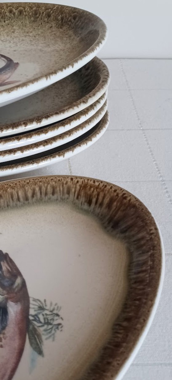 Image 1 of Cerámica V.A.R.M. - Italia, años 90 - 6 platos ovalados decorados a mano - motivo de peces