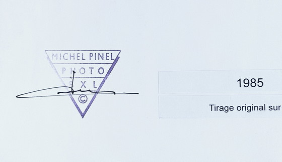 Image 1 of Michel Pinel ( 1949 ) Grande photographie 50cm x 40cm / les seins de Myriam / 1985