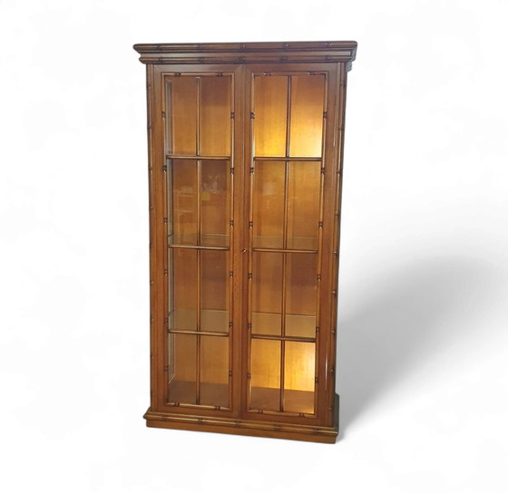 Faux bamboe kast van Jonathan Adler / glazen planken / jaren 80 – Buffetkasten, Glass (photo 7 of 9)