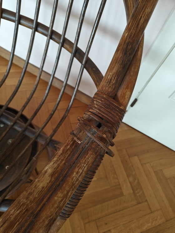 Set Rattan Mid-Century | Sedia, Sedia Girevole & Tavolo in Vetro Fumè – Set da salotto, Glass (photo 12 of 15)