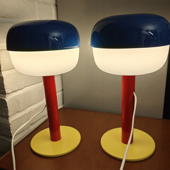 Image 1 of Einzigartiges Paar postmoderner IKEA-Tischlampen – Individuelle Farbkombination – Memphis-Stil