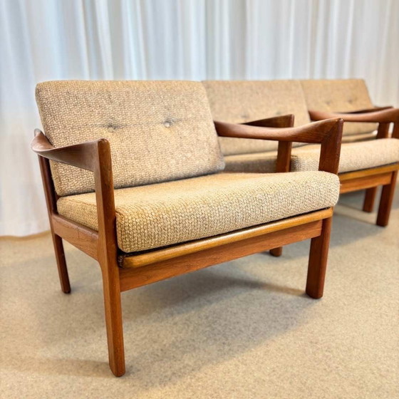 Image 1 of Poltrone Mid-Century Illum Wikkelsø