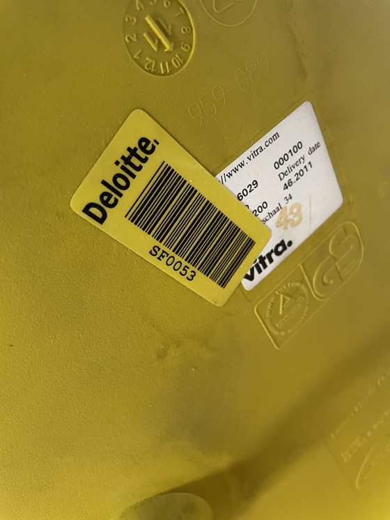 Image 1 of Eames DSR