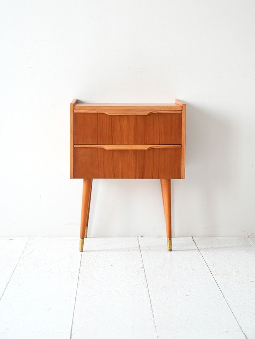 Comodino scandinavo anni '50 in teak con gambe in ottone