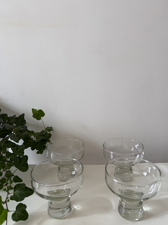 Image 1 of Set di 4 bicchieri da coppa dal design scandinavo