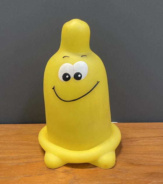 Image 1 of Gele tafellamp van Melek Fecht, model condoom