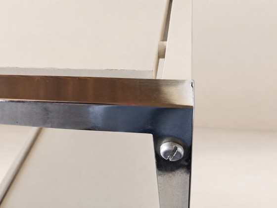 Image 1 of Carrello bar/di servizio vintage anni '70 in stile Bauhaus / cromato e bianco / portabottiglie / grandi ruote a raggi
