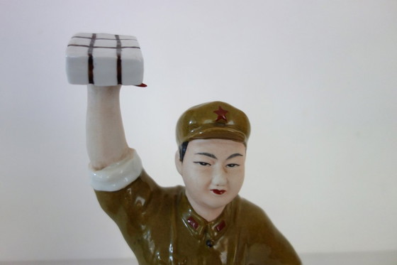 Image 1 of Propaganda statue/figurine from the Chinese Cultural Revolution #21