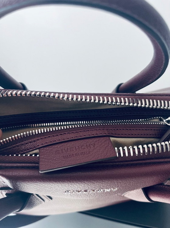 Image 1 of Givenchy Antigona M NEUF, coloris Oxblood/Bordeaux