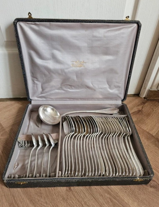 Prestigeträchtiges SFAM-Besteckset in einem Lancel-Paris-Etui, 29-teilig, versilbertes Metall, 1884, 100 g, Gesamtgewicht 3100 g