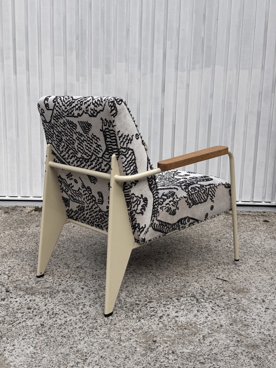 Sillón Lounge Jean Prouvé, Reedición, Tejido Mountain Tiger de Dedar – Vitra, Sillones, Wood, Velvet (photo 9 of 13)